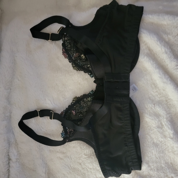 Cacique Black Lace Bra - Picture 5 of 7